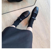 Suela blanda de cuero suave con hebilla de una palabra y zapatos planos de boca poco profunda, zapatos de cuero pequeños para dama. - details 21