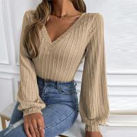 Tops mujer con cuello en V, camiseta manga abombada punto nuevo color caqui para mujer, ropa de moda japonesa. - details 2