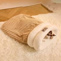 Saco de dormir grueso para gato, nido de lana de cordero semicerrado, suave y cómodo, edredón de bolsillo para mascotas, cama de otoño - details 2