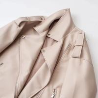 TRAFZA, chaquetas de cuero para mujer de primavera, cuello vuelto, charretera con remaches, abrigo de motociclista con cremallera, prendas de vestir holgadas de cuero suave de imitación para mujer de otoño - details 11
