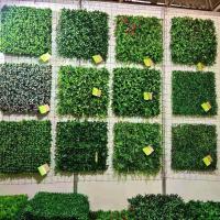 Panel de pared de césped artificial resistente a los rayos UV, tamaño 40*60 cm, color verde, panel de pared de planta de plástico, forma cuadrada, tapete de césped verde falso - details 7
