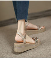 Sandalias de cuña para mujer, novedad de verano 2025, zapatos de mujer de una sola tira con suela gruesa, zapatos de plataforma de moda estilo hada - details 2