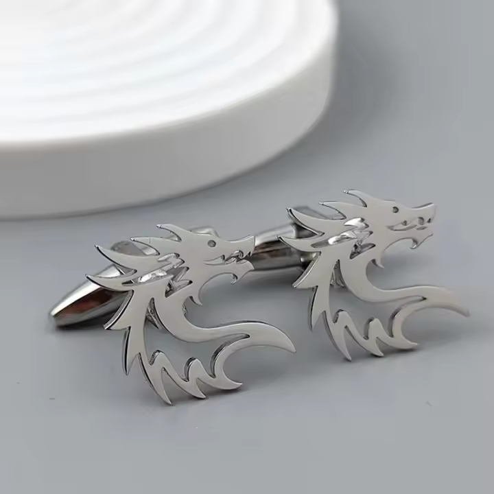 Broche de solapa de moda chapado en oro de 18 quilates con forma hueca de acero inoxidable de diseño avanzado, regalo del novio - 1