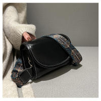 Bolsos cruzados de moda para mujeres, bolso de hombro con tapa de alta capacidad - details 13