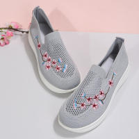 Zapatillas de deporte de malla transpirable para mujer, zapatos cómodos con flores, suaves y sólidos, a la moda, ligeros, 2022 - details 10