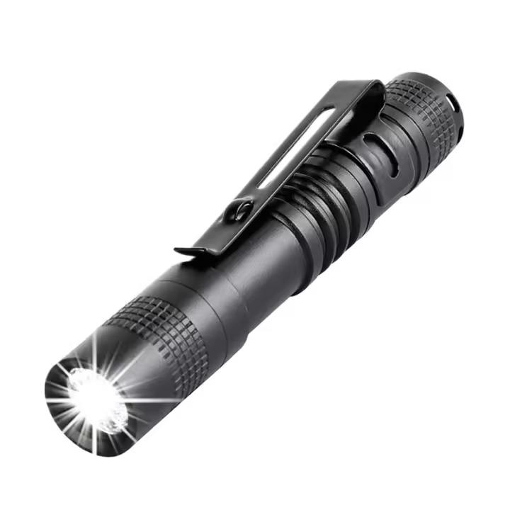 Linterna LED de Bolsillo Portátil Brillante para Acampar y Emergencias al Aire Libre - 1