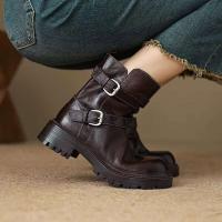 Nuevas botas cortas de longitud media alta con cordones de otoño e invierno, tacones gruesos para mujer, zapatos con hebilla de cuero de metal - details 3