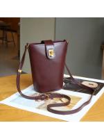 Bolso bandolera de piel auténtica para mujer con correa ajustable para el hombro y cierre giratorio - Diseño elegante minimalista, varios colores (marrón café/blanco leche/gris oscuro y más) - Bolso versátil para uso diario, informal y profesional, bolso - details 10