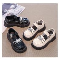 Mary Janes-zapatos de cuero con hebilla de mariposa de Metal para niños, calzado de moda clásica para niñas medianas y grandes, primavera y otoño, novedad de 2024 - details 1