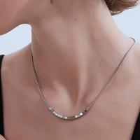 Collar Cuadrado Miniatura de Lujo para Mujer, Diseño Minimalista Trendy, Perla Decorativa, Collar Clavícula Versátil para Verano - details 7