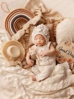Conjunto de Fotografía de Recién Nacido Estilo Nórdico Mono de Punto con Sombrero de Flor de Crochet Estudio de Fotografía de Bebé con Muñeca Arcoíris - details 0