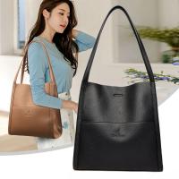 Bolso de hombro de cuero suave para mujer, bolsa de mano grande y sencilla de diseñador de lujo, nueva tendencia, 2023 - details 0