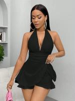 Vestido corto de cuello V profundo de mujer con pecho bajo y barriga delgada - details 13