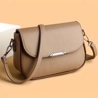 Elegante bolso bandolera de piel sintética, bolso bandolera informal de color sólido con herrajes decorativos, correa desmontable, cierre de cremallera, forro de poliéster, cierre magnético, lavado a mano o limpieza en seco profesional - details 4