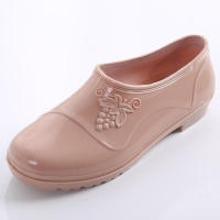 2025 Nuevas Cubiertas de Zapatos de Goma Antideslizantes para Mujer de Cocina Impermeables de Gelatina y Lluvia. - details 0