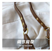 Nueva bolsa de axila popular y versátil de cuero con textura de cera de aceite, bolso de hombro de moda. - details 5