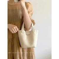 Bolso de cubo portátil de textura suave, cesta de verduras pequeña personalizada, bolso cruzado informal, versión coreana - details 5