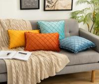 Fundas de Almohada Decorativas de Granja Boho Cujones de Terciopelo a Cuadros con Pom-poms - details 11
