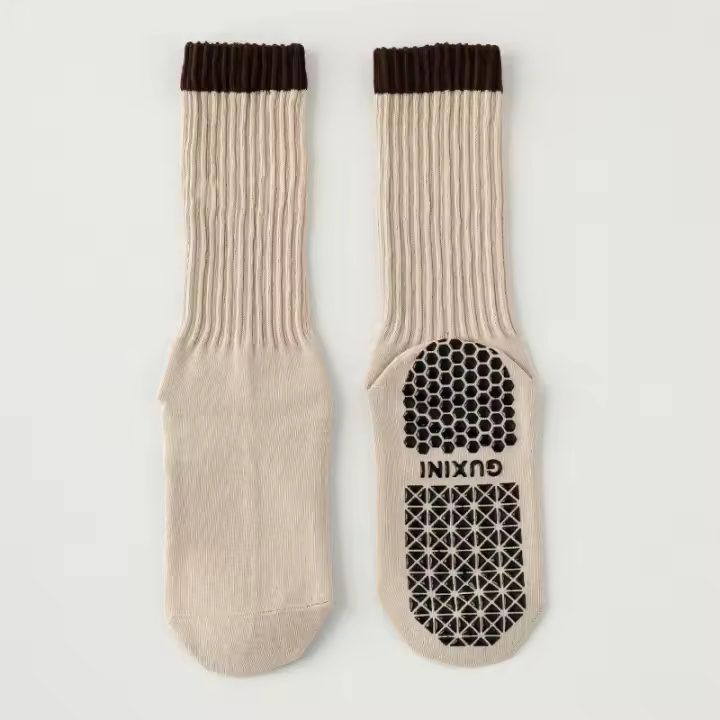 Calcetines de Yoga para mujer, calcetines antideslizantes de silicona para suelo interior, calcetines de Pilates de colores a juego, calcetines deportivos profesionales de algodón para gimnasio, Fitness y baile - 1