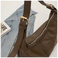 Bolso De Mensajero De Gran Capacidad Nuevo Bolso De Moda De Hombro Bolso De Mano Con Correa De Hombro Ancha Retro - details 10