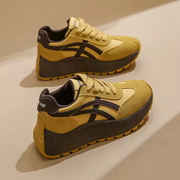 Zapatillas de Mujer de Moda verano-otoño 2024 Estilo Deportivo Casual con Superficie de Cuero Acolchado Zapatos de Altura Aumentable para Mujeres - 1