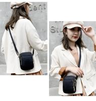 Bolso de hombro impermeable para mujer, bandolera con cremallera para teléfono móvil, multifunción, para muñeca - details 14