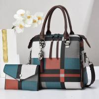 Mochila de Lujo de Cuero Suave con Patrón de Cocodrilo Gran Capacidad, Colgante de Borla, Bolso de Viaje para Mujeres Leten - details 0