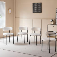 Un juego de 4 sillas de comedor de estilo nórdico, sillas de comedor modernas de terciopelo Teddy, patas de metal para cocina/sala de estar - details 6
