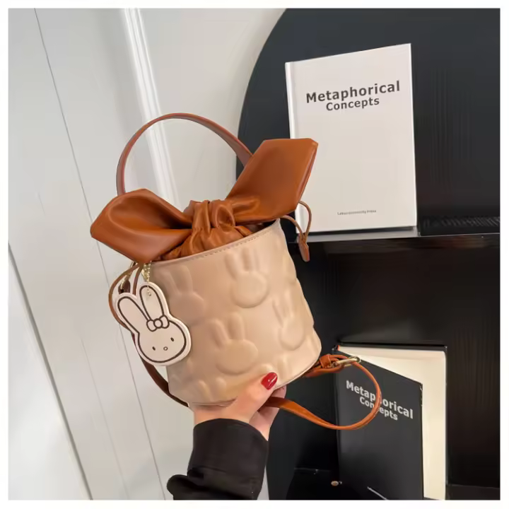 Bolso de mano de nicho de alta calidad para mujer, bolsa cruzada a juego con hendiduras, novedad de primavera y verano - 1