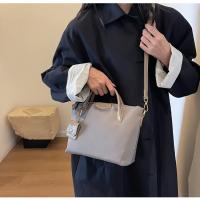 Bolsa de Tote de Tela Oxford Ligera y Duradera Diseño Minimalista en Azul Naval, Beige, Negro - details 6