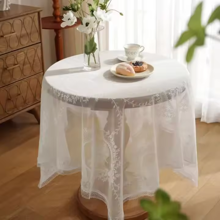La boda está decorada con un mantel pastoral blanco Ense, elegantes volantes de flores europeas, fundas decorativas para el - 1