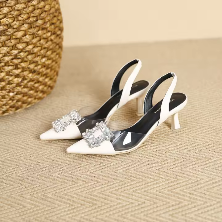 Elegantes sandalias de tacón alto con punta de diamante - 1