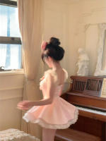 Vestido camisola de manga voladora pequeña estilo ballet francés para mujer, sentido del diseño de primavera y verano, falda corta de princesa con - details 2