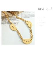 Collar delicado para mujer con colgante de labios abiertos de sonrisa, diseño exagerado de personalidad hip hop, chapado en acero titanio y oro de 18K, estilo nicho. - details 7