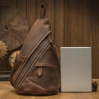 Bolso de pecho vintage de cuero de caballo loco genuino para hombres, mochila de hombro multifuncional de gran capacidad con correa ajustable, piel de vaca de capa superior, marrón, perfecto para salidas informales y viajes, mochila de cuero - details 4