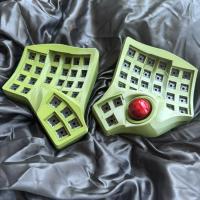 Kit de teclado personalizado inalámbrico/Bluetooth con teclas intercambiables MX, teclado separado MK2 Charybdis con ratón óptico integrado - details 4