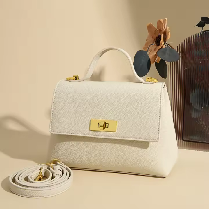 Bolso de mano beige elegante para mujer - Bolso de hombro versátil y elegante con herrajes en tono dorado, cierre de cremallera y forro de poliéster - Perfecto para el trabajo o salidas informales, bolso de mano de trabajo |   Bolso de hombro elegante | - 1
