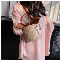 Bolso de mano de nicho de alta calidad para mujer, bolsa cruzada a juego con hendiduras, novedad de primavera y verano - details 9