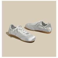 Zapatos de entrenamiento alemanes de satén estilo ballet, nuevos zapatos casuales versátiles de moda de diseñador de nicho. - details 27