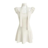 KUSAHIKI nuevo estilo vestido bufanda fuera del hombro mangas elásticas burbujeantes vestidos de niña picantes con correas adelgazantes - details 0