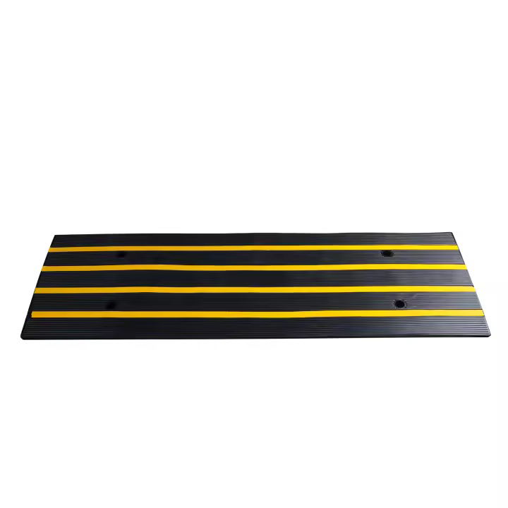 Rampa de acera SucceBuy: caucho con aumento de 2,6". Capacidad resistente de 33069 libras. Rampa de umbral para muelle de carga, garaje - 1