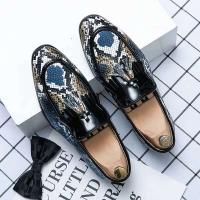 Zapatos casuales puntiagudos con patrón formal estilo caminar para hombres de cuero coreano - details 3