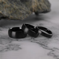 Tigrade-Anillo de cerámica cepillada para hombre y mujer sortija de boda color negro mate talla grande 4/6/8mm de ancho - details 1