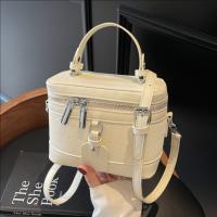 Diseño de nicho de moda llevado a mano caja bolsa de las mujeres 2025 verano nuevo bolso de hombro retro bolso de mensajero casual de alto valor - details 2