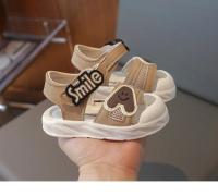 Sandalias de verano para niños y niñas, zapatos suaves, versátiles, antipatadas, cómodos, a la moda, para aprender a caminar, novedad de 2024 - details 4