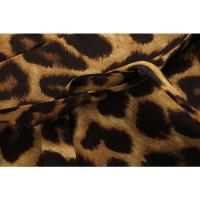 Vestido irregular de punto con tirantes de cintura alta y gasa con cuello en V y estampado de leopardo - details 13