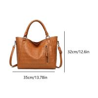 Bolso De Mano Grande De Cuero PU Con Estampado De Cráneo Punk Y Estacas Bolso De Hombro Gótico Para Mujer Bolso Transversal De Moda - details 10