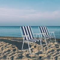 GREATOOL Silla de Playa Plegable con Reposabrazos , 75 x 53 x 43 cm, Estructura de Acero Resistente,Asiento de Lona Impermeable,Estampado a Rayas ,Ideal para Playa o Camping - details 5
