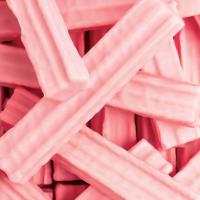 Chocoladrillos Fresa Vidal estuche 855 g - Marshmallow en forma de ladrillos extra grandes. Combina la suavidad de las nubes con la intensidad del relleno sabor a fresa y la cobertura crujiente - Sin gluten - details 0