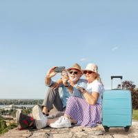 Maleta OM Home Avión Cabina 20 Inch, Equipaje non-facturable (capacidad 10kg) (mod. 062, 55*40*20cm), Material POLIPROPILENO, Ligera y Resistente, Cerradura Antirrobo Insertada, Combinación de 3 dígitos, Ruedas Silenciosas 360º Dobles Giratorias. - details 0